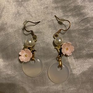 Pearl Flower Crystal Earrings